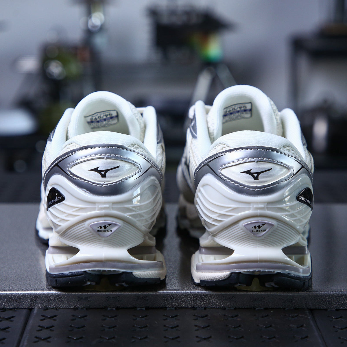 Mizuno Wave Prophecy LS 'Pristine Black Silver' D1GA251101