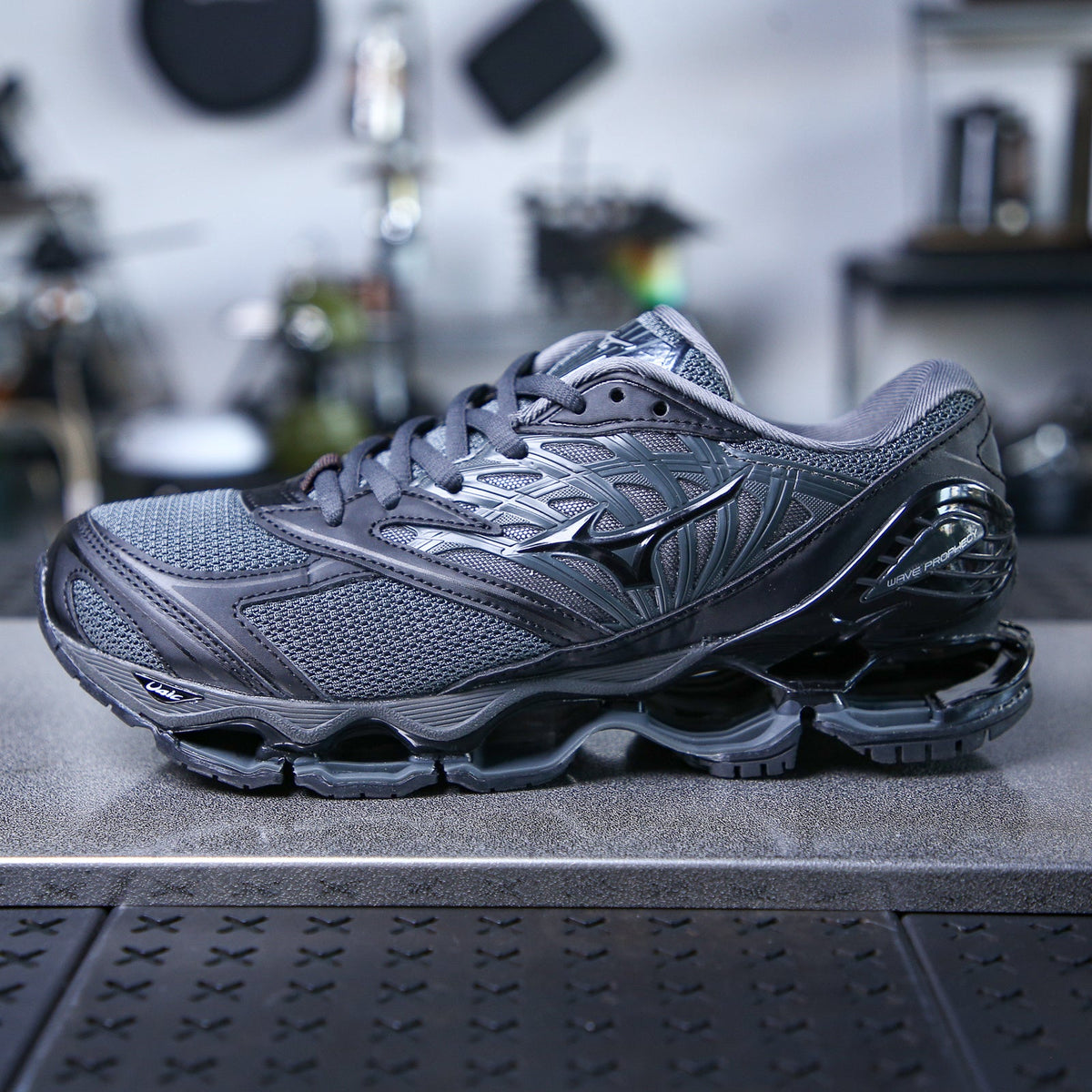 Mizuno Wave Prophecy LS 'IronGate Black BlackSand' D1GA251101