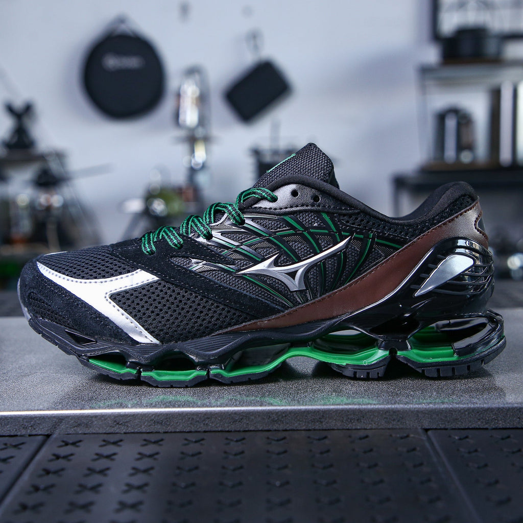 Mizuno x Randomevent Wave Prophecy LS 'Black' D1GC230101