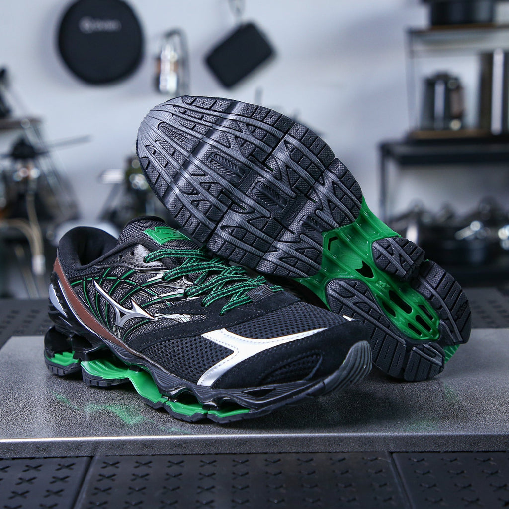 Mizuno x Randomevent Wave Prophecy LS 'Black' D1GC230101