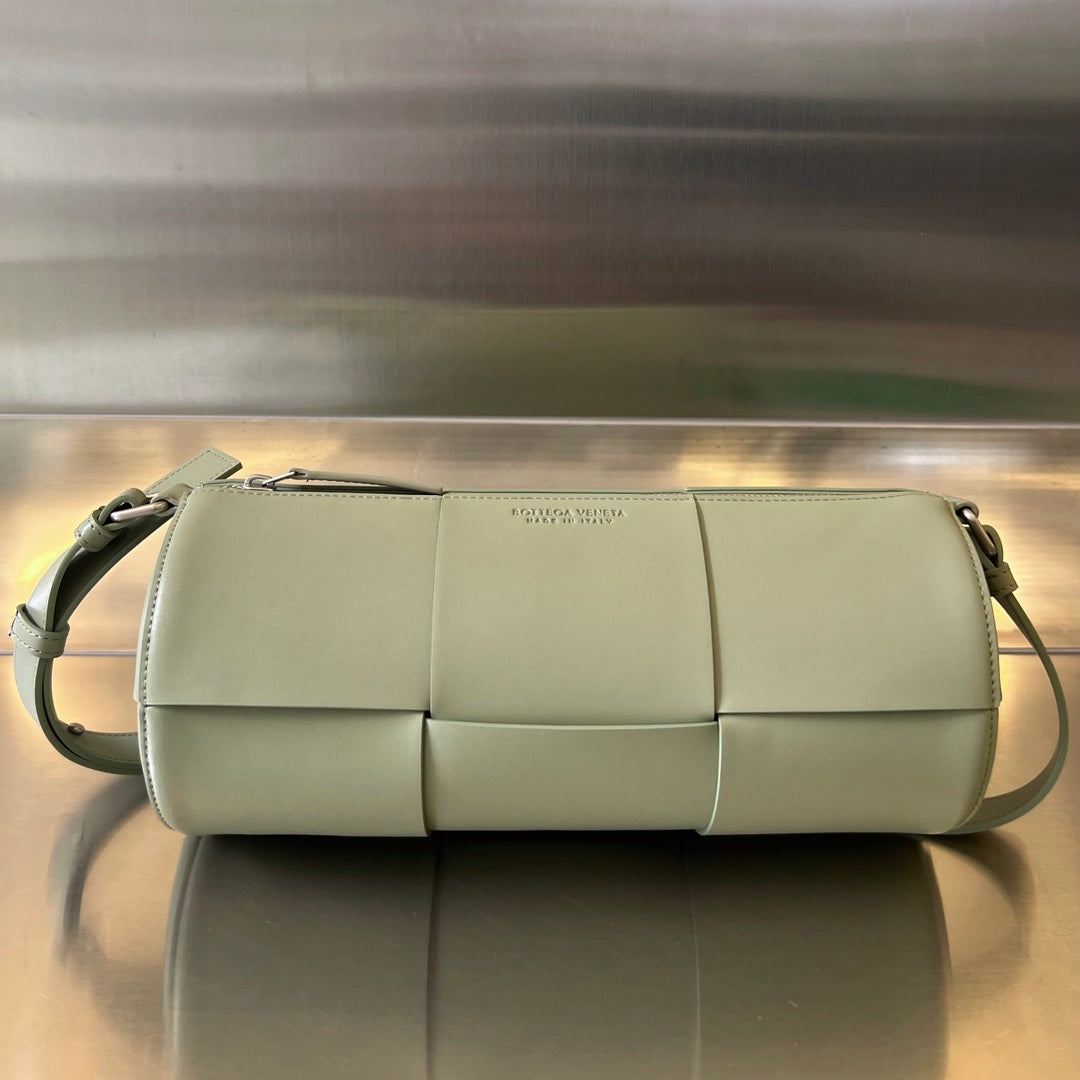 BOTTEGA VENETA CYLINDER CASSETTE 30 IN TRAVERTINE CALFSKIN