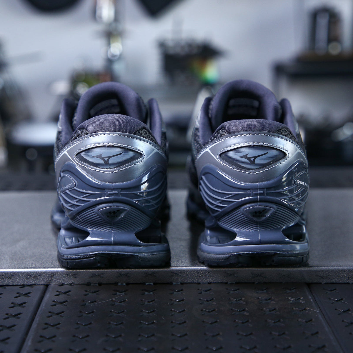 Mizuno Wave Prophecy LS 'Black Metallic Grey' D1GA251103