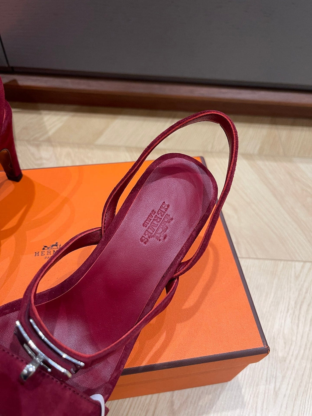 HERMES GLAMOUR 75 SANDAL MULBERRY SUEDE