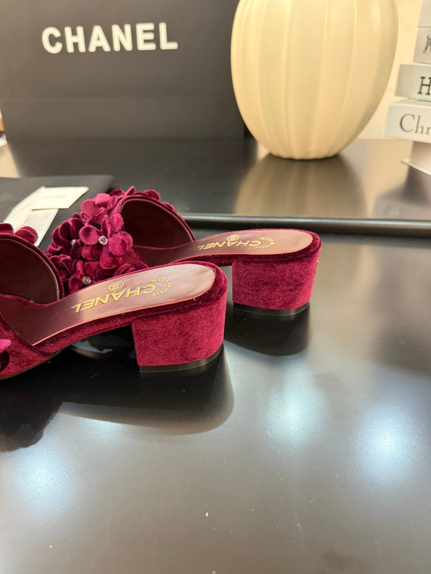 CHANEL MID HEEL 45 MM MULE IN PLUM PURPLE VELVET