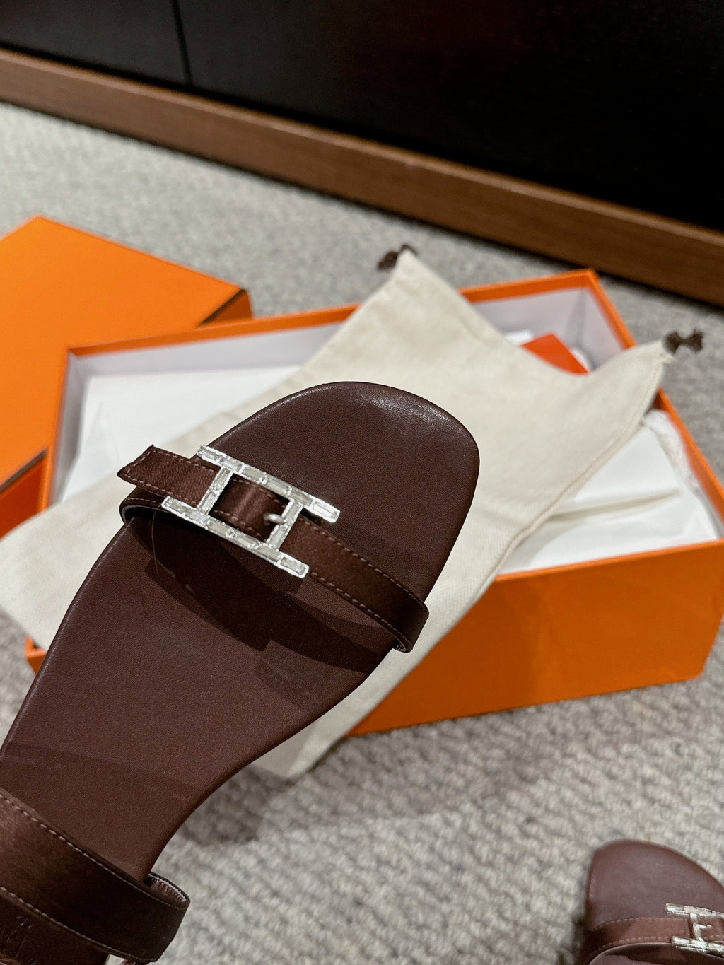HERMES BUCKLE SANDAL CHOCOLATE CALFSKIN