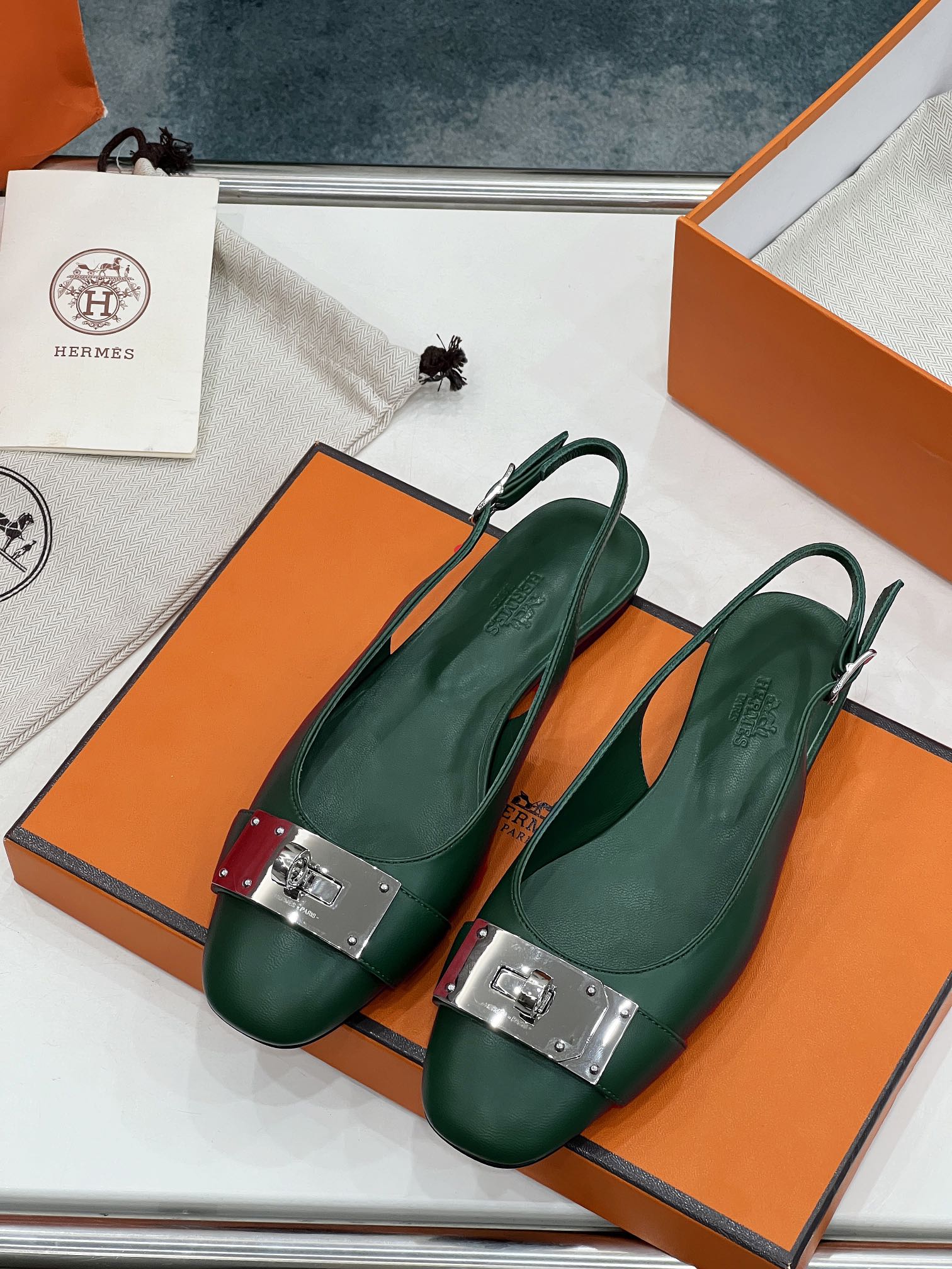 HERMES INNOCENTE SLINGBACK CASTLETON GREEN CALKSIN